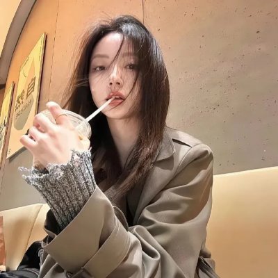 蝙蝠女侠第一季 海报