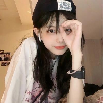比基尼怪女 海报
